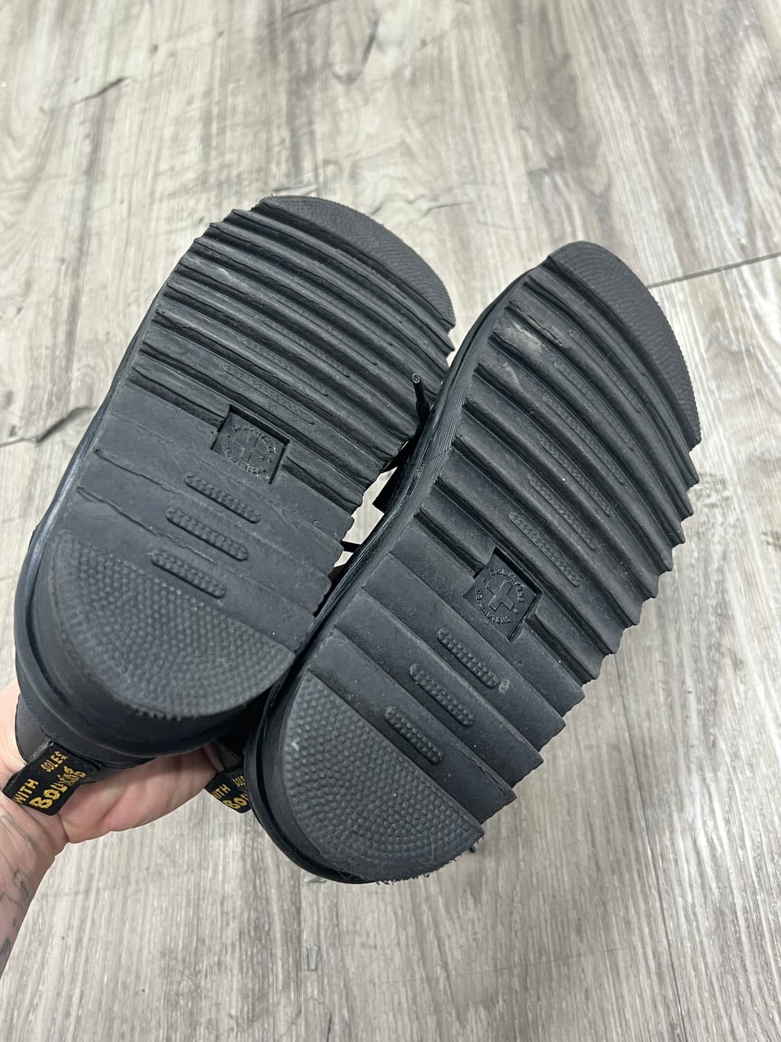 Dr martens 닥터마틴 나틸다 블랙 샌들 상품이미지7