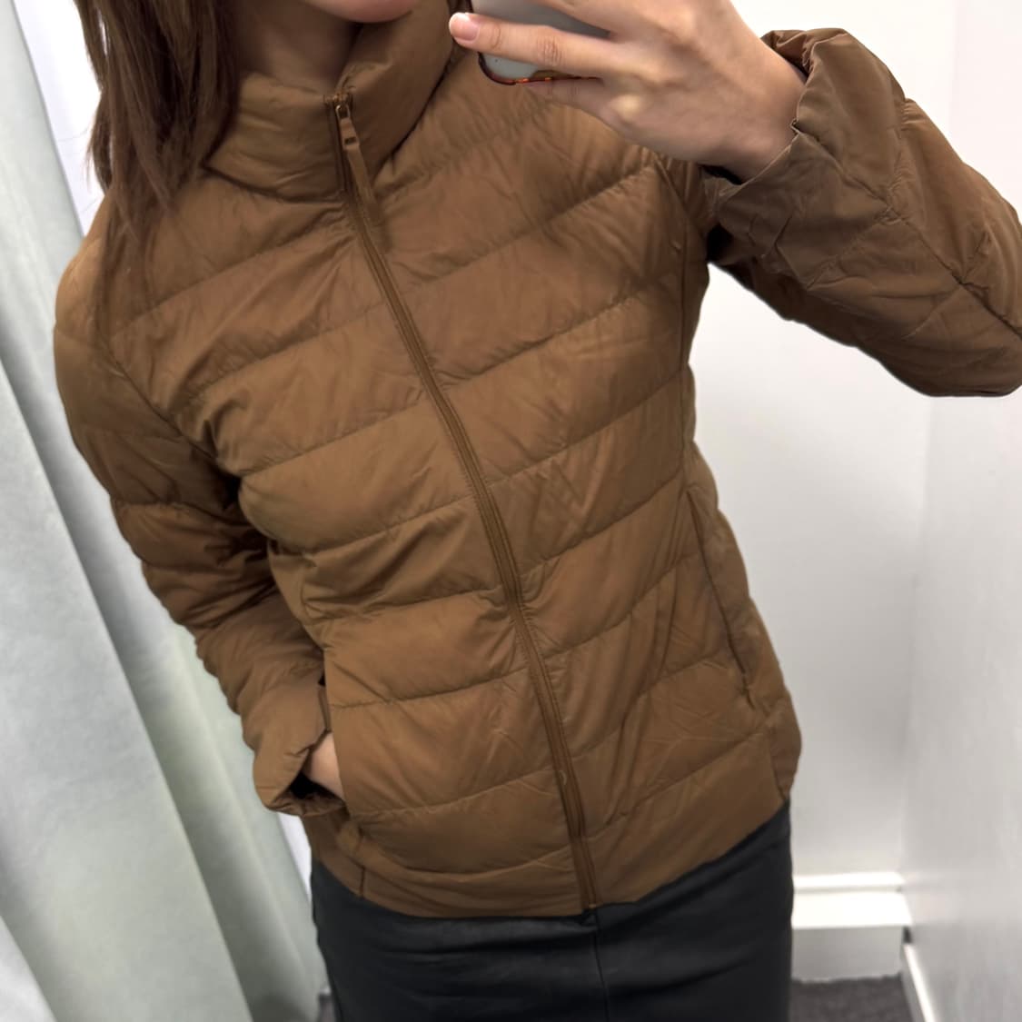 유니클로 브라운 경량패딩 상품이미지2