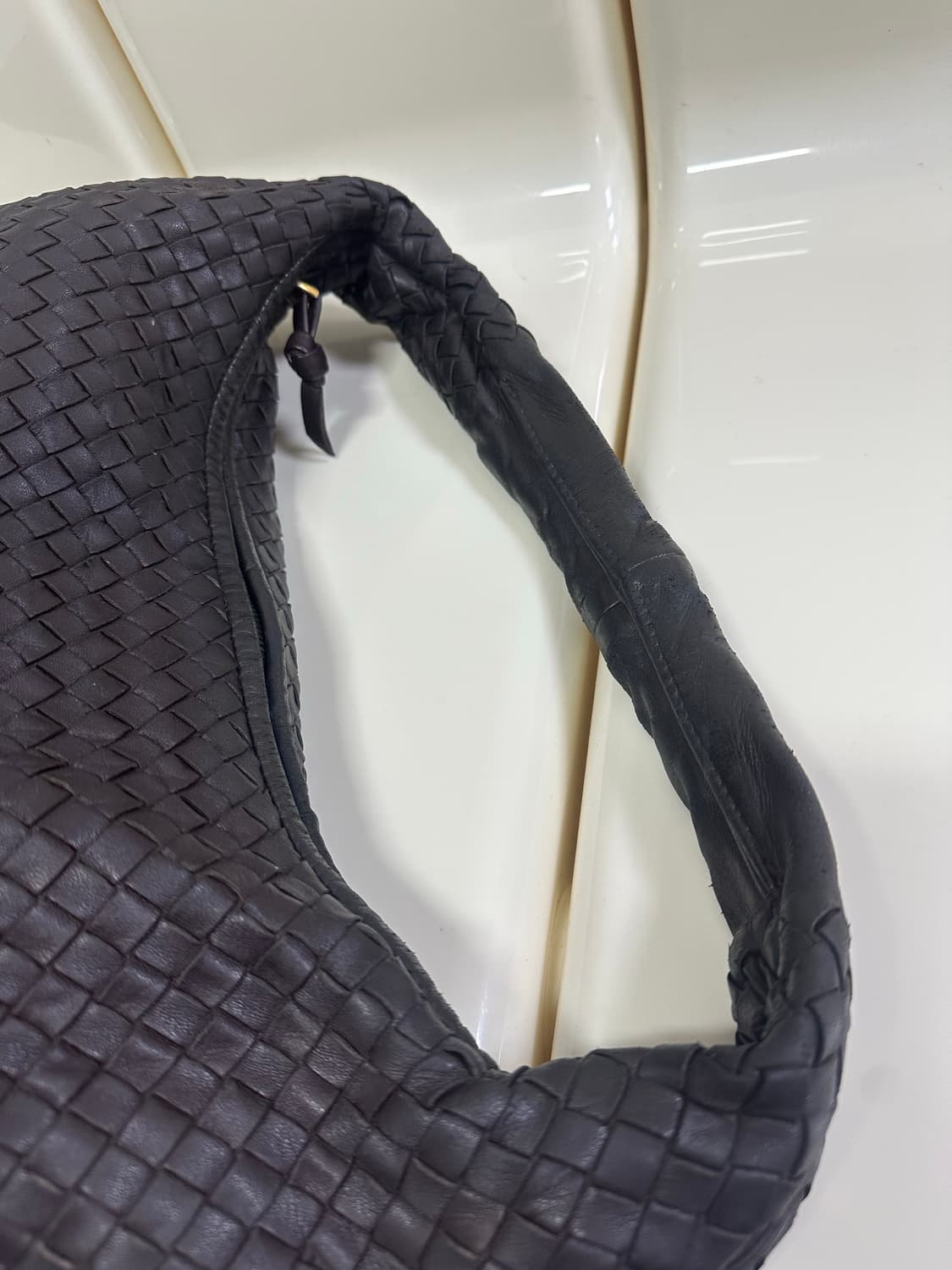 [A 정품] 보테가베네타 호보백 미디움 다크브라운 상품이미지6