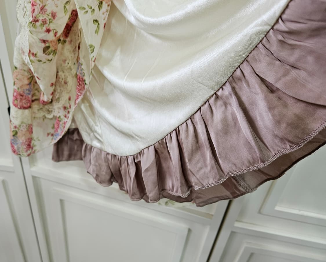 엑시즈팜 로즈 레이스 캉캉 슬리브리스 원피스 상품이미지9