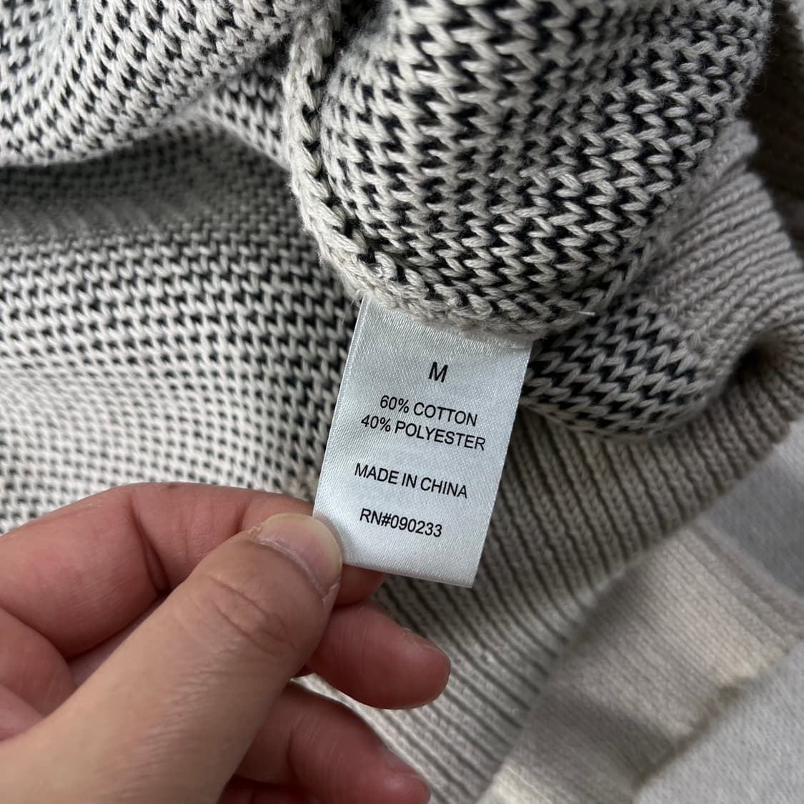 105 피오갓 에센셜 빅로고 니트 후드티 상품이미지4