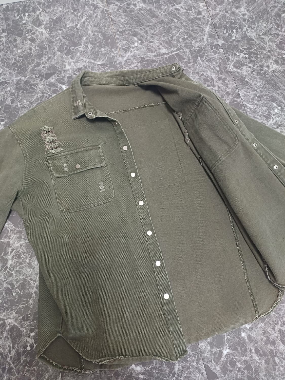 카키 워싱 디스트로이드 셔츠 자켓 
 상품이미지2