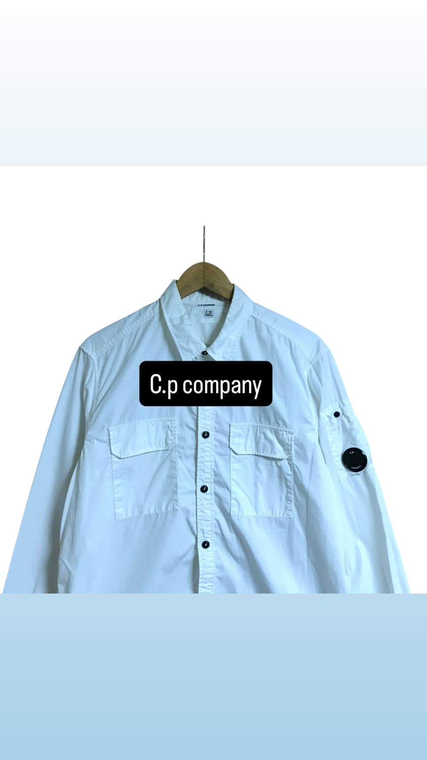 씨피컴퍼니 렌즈 와펜 화이트 포켓셔츠 상품이미지1