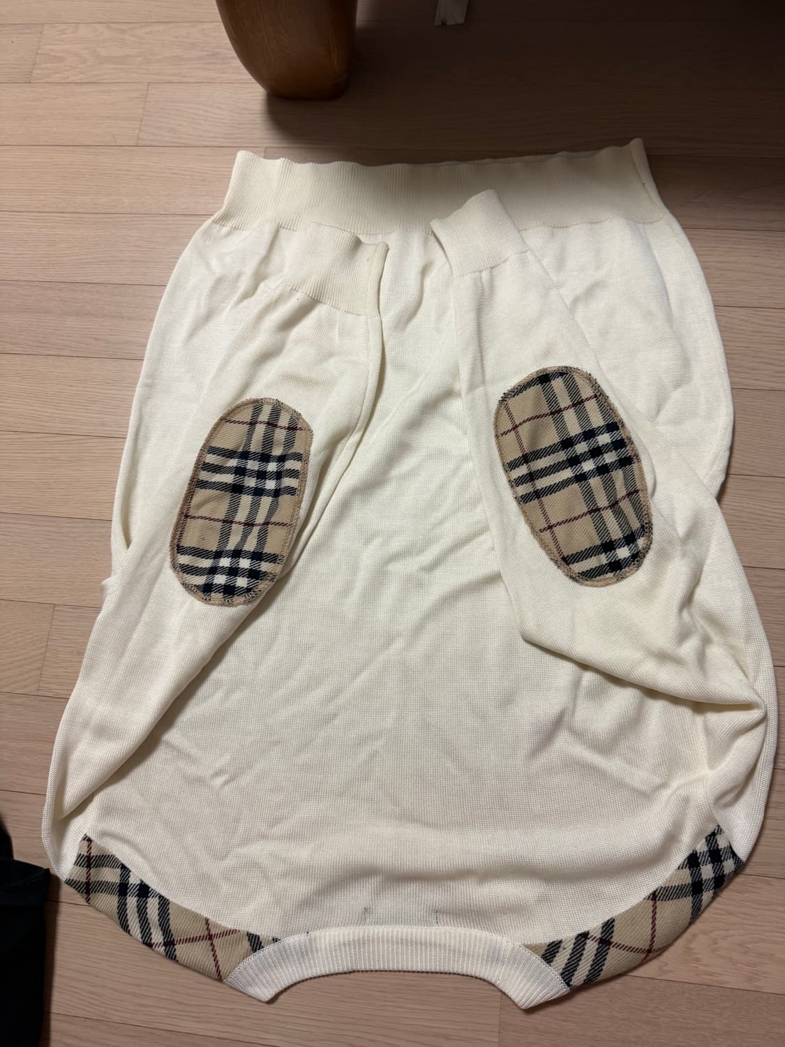 버버리 니트 아이보리/오렌지 사이즈 5 일괄7만원 떨이 상품이미지2