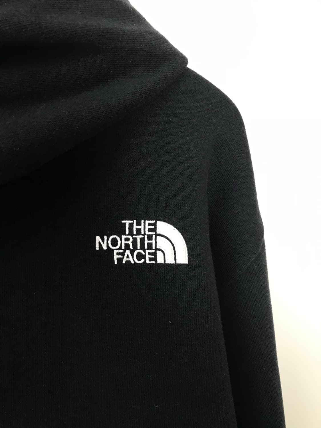 노스페이스 자수로고 블랙 후드집업 상품이미지5
