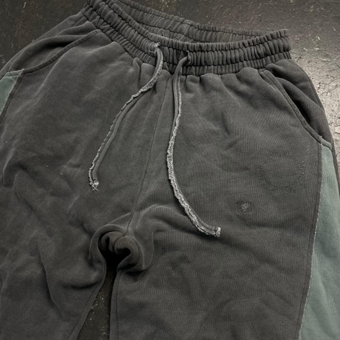 마뗑킴 피그먼트 스웻팬츠 상품이미지2