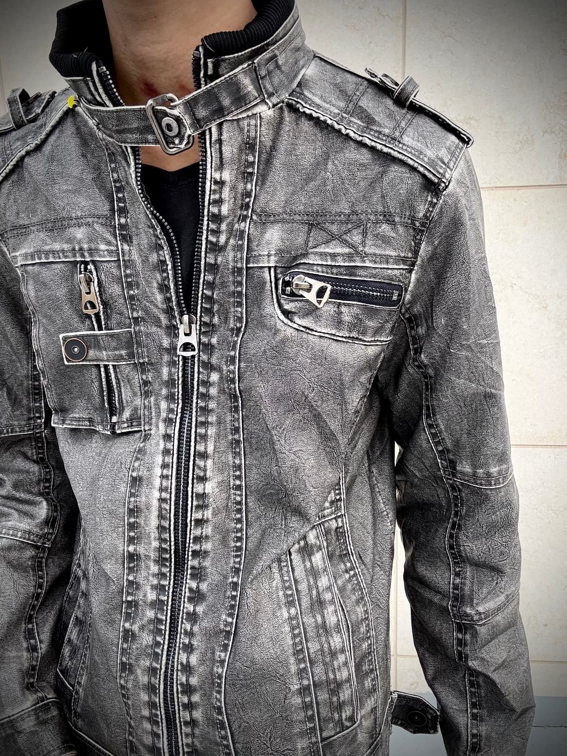 “Vintage” 00’s Rare Design Metal Coated  상품이미지8