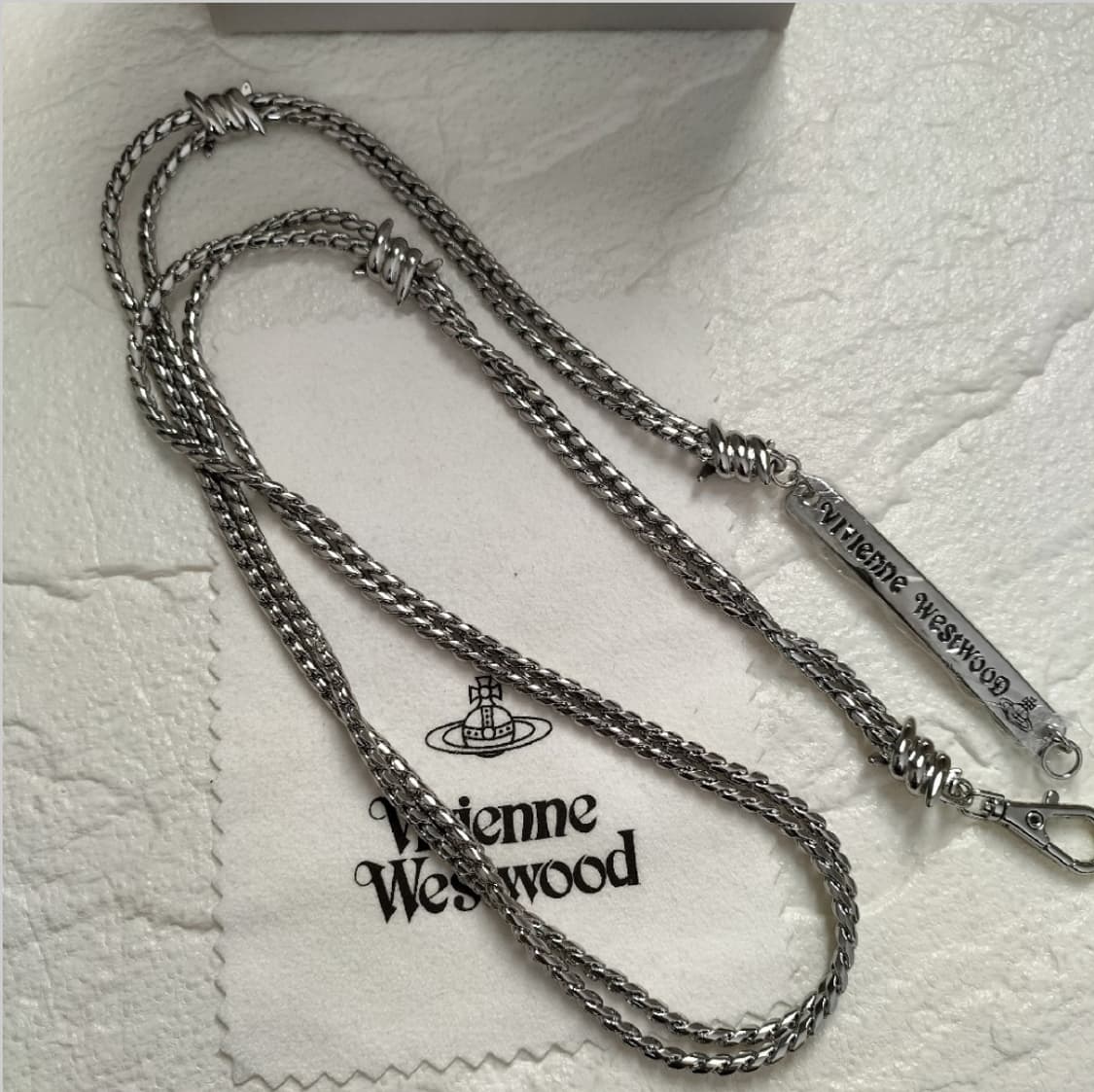 비비안웨스트우드 아카이브 레터링 orb 각인 레어이드 체인 초커 목걸이 상품이미지5