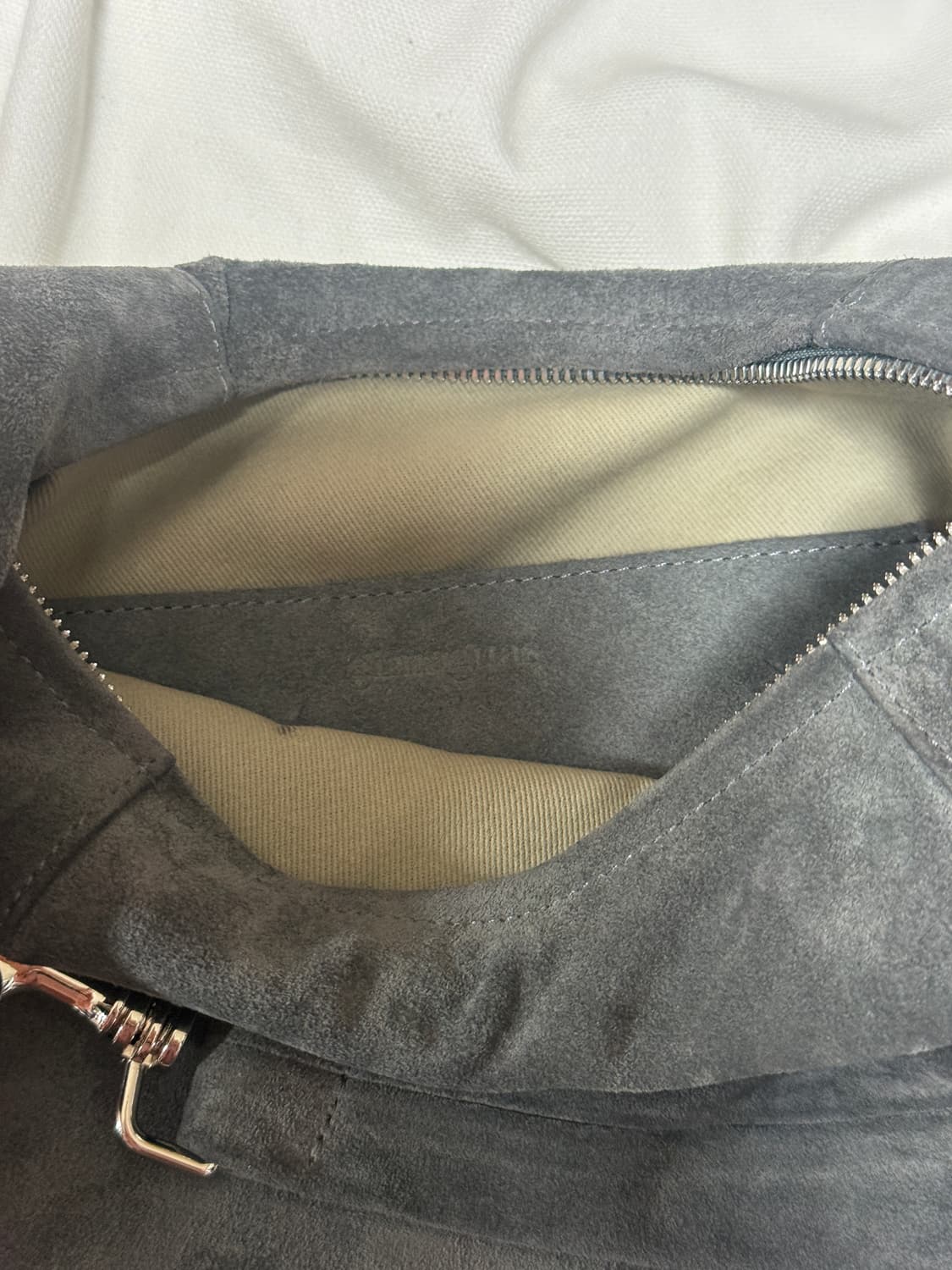 기마구아스 스웨이드백 상품이미지3