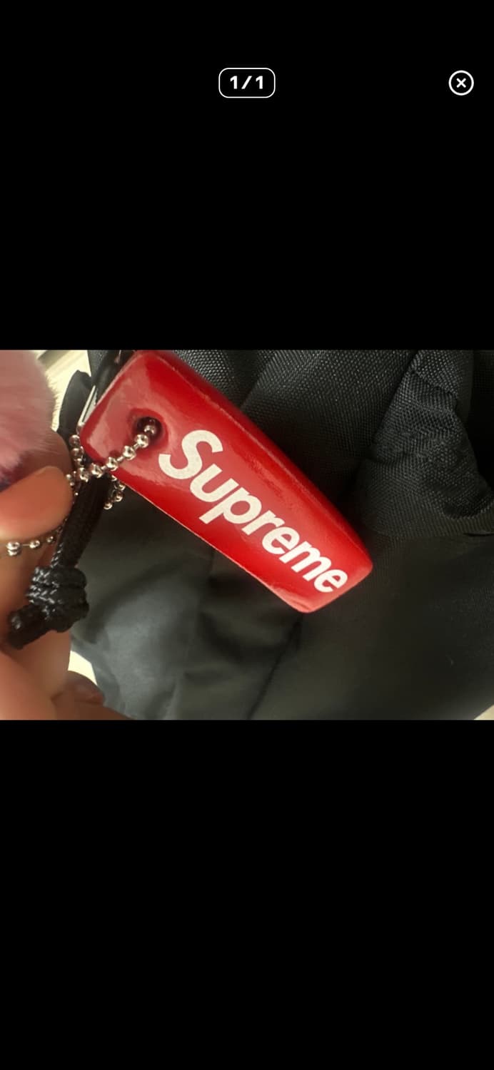 슈프림 플로팅 키체인 레드 - 23FW 상품이미지2