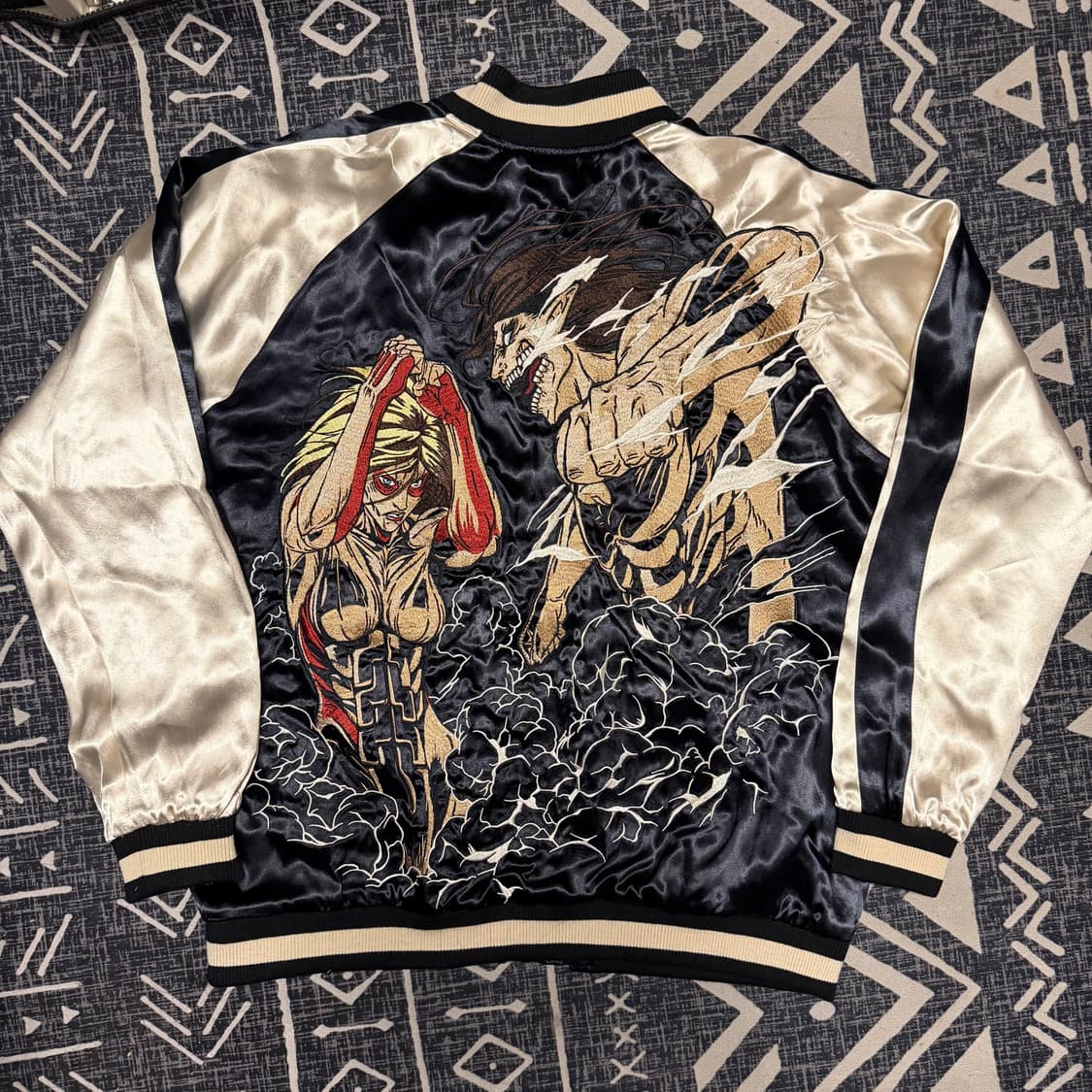 진격의거인 리버시블 스카쟌 상품이미지1