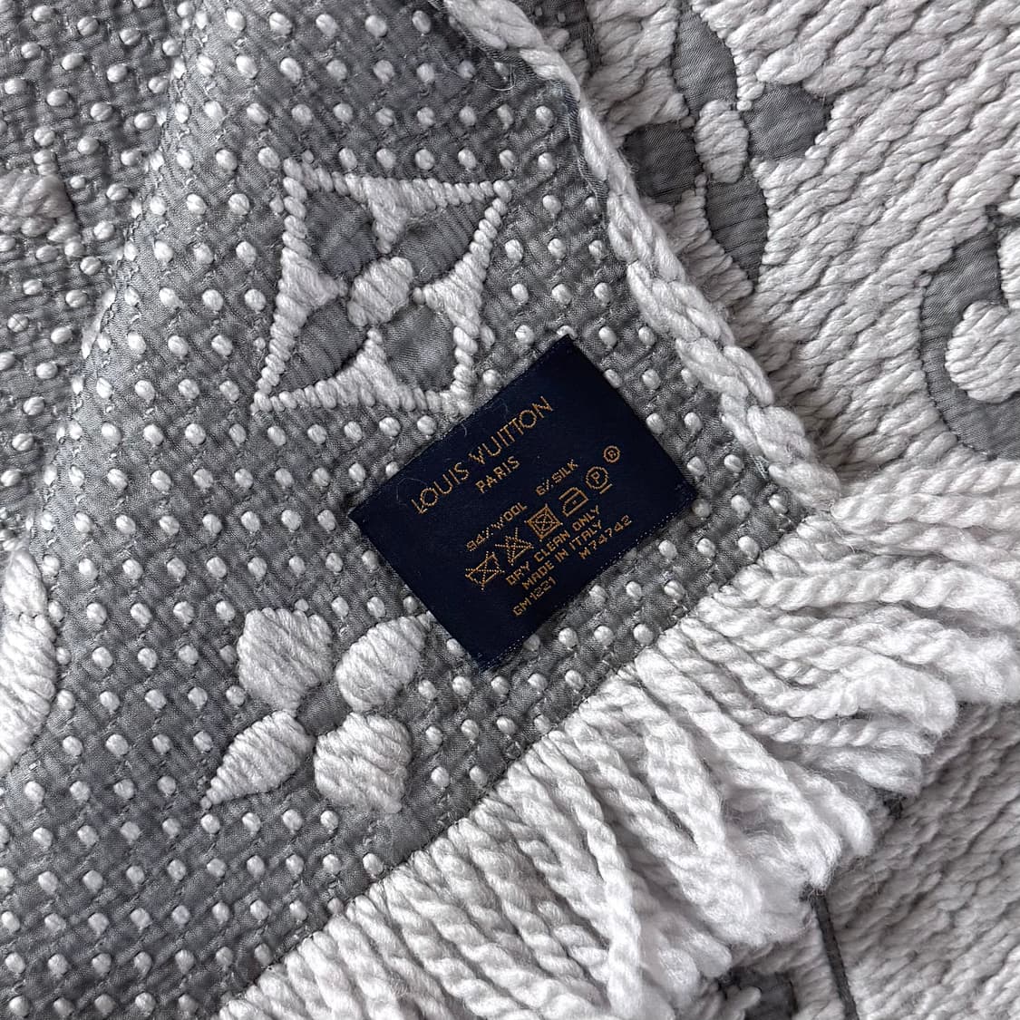 [백화점판/당일출고]루이비통 로고마니아 머플러 상품이미지4