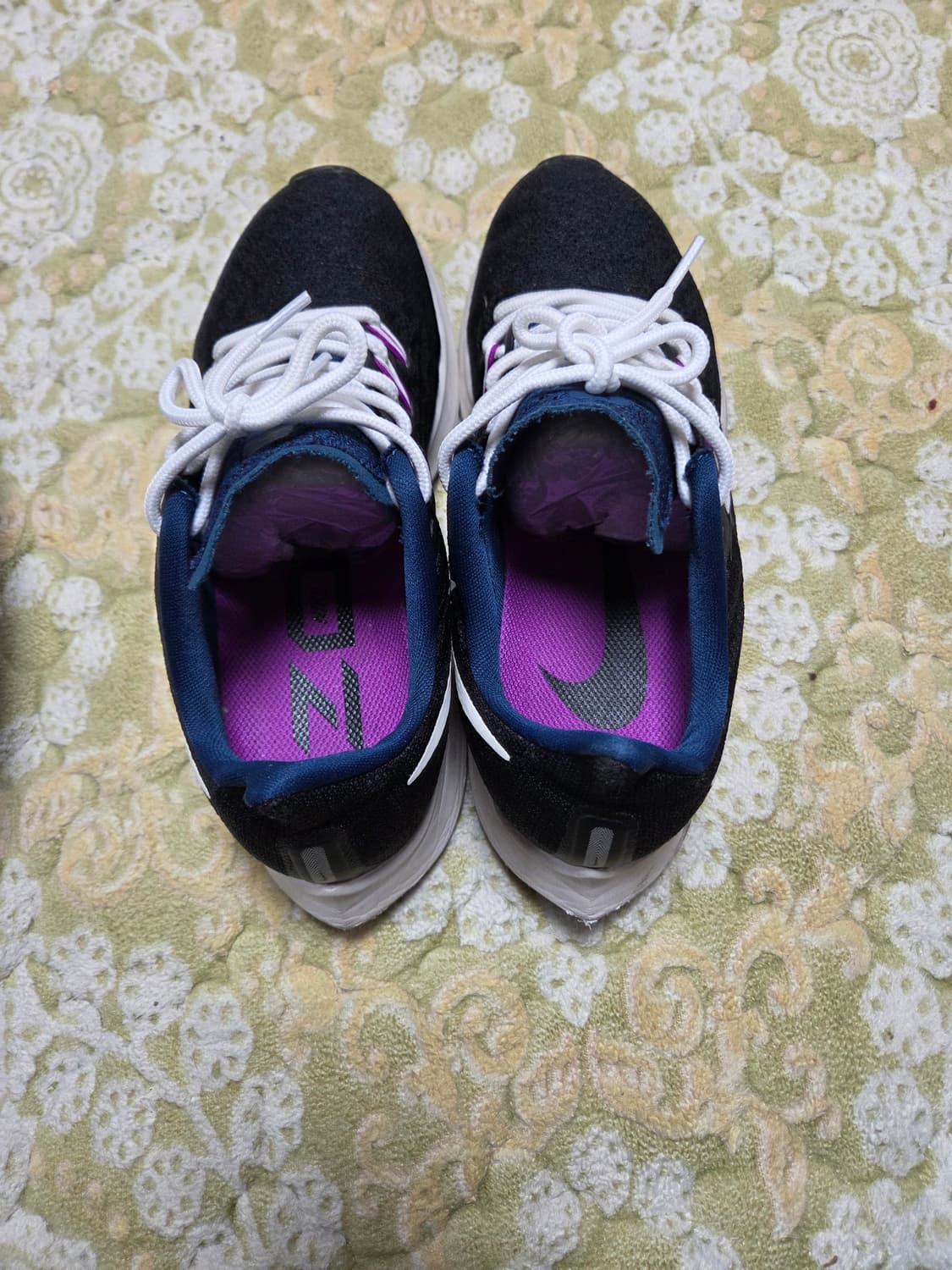 정품)나이키 AQ2210 경량운동화 245 상품이미지4