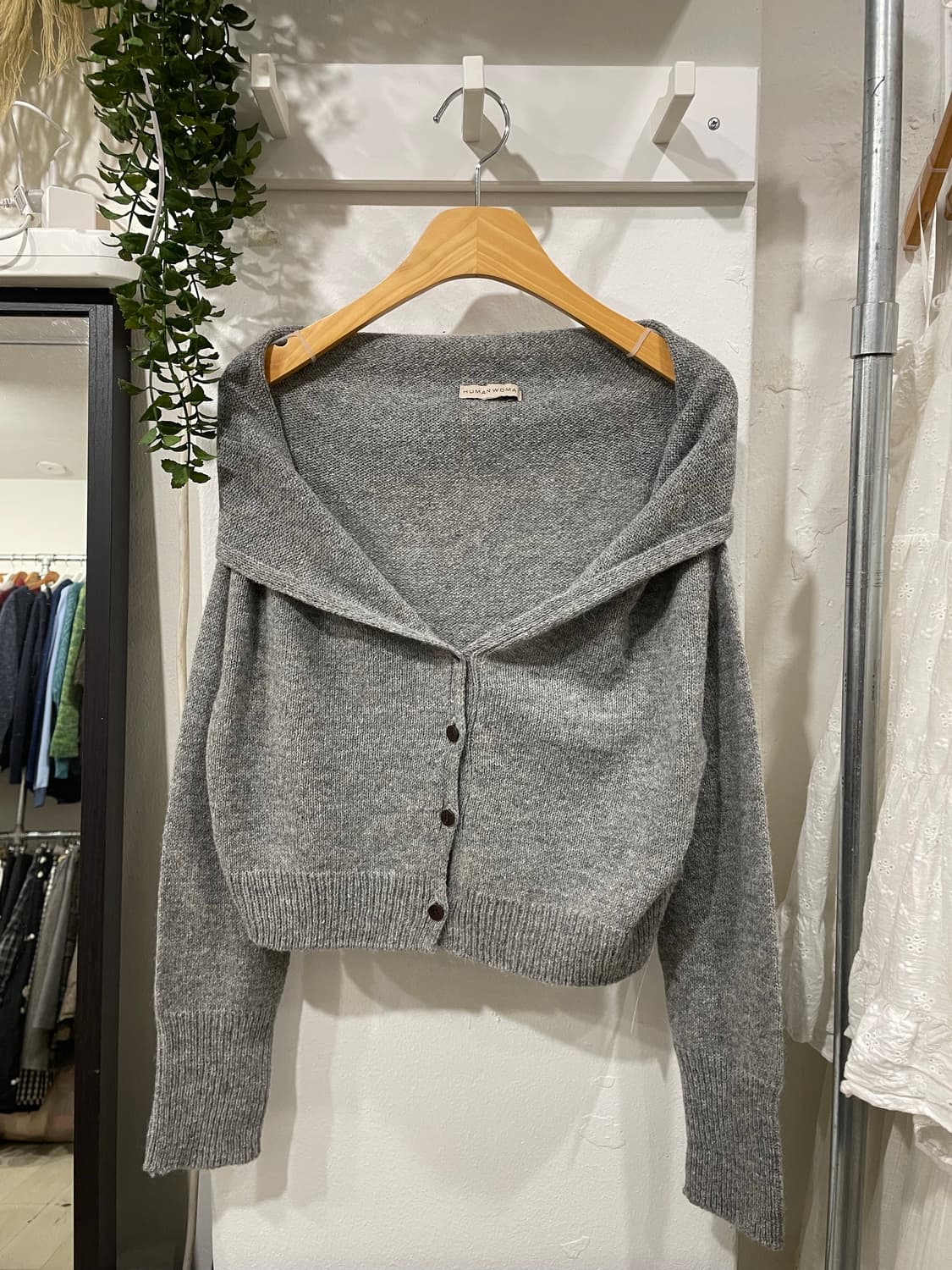 Humanwoman off shoulder cardigan 상품이미지8