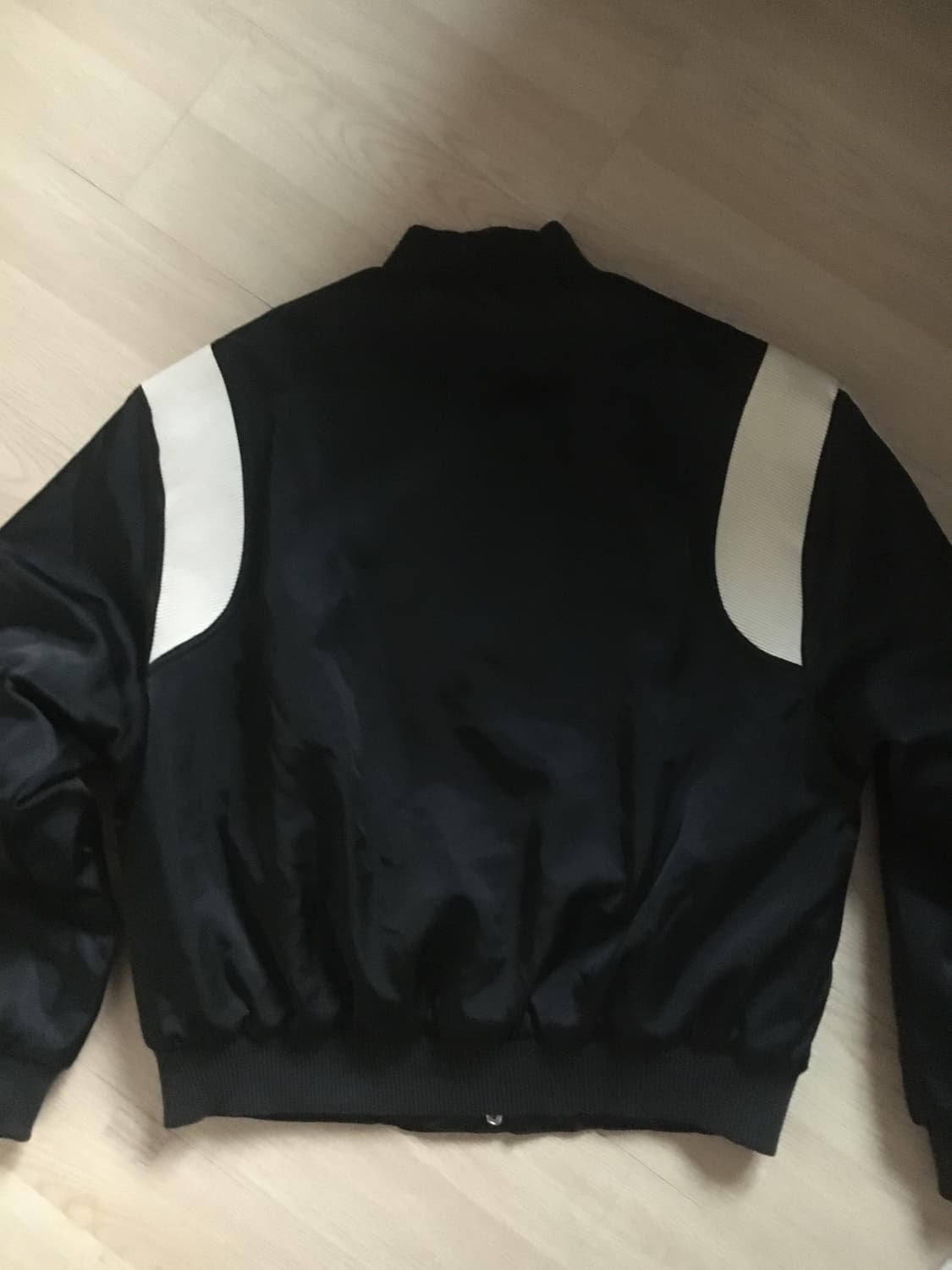 아디다스 새틴 누빔 바시티자켓M 상품이미지2