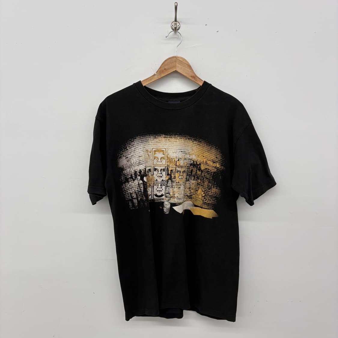 OBEY 검정색 반팔 티셔츠 남성L 상품이미지1