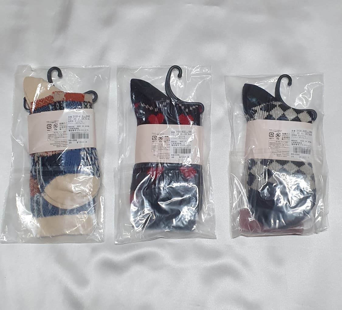 크림베이지 블랙 레드브라운 핑크 하트 러브 체크 비비안웨스트우드 양말 상품이미지2