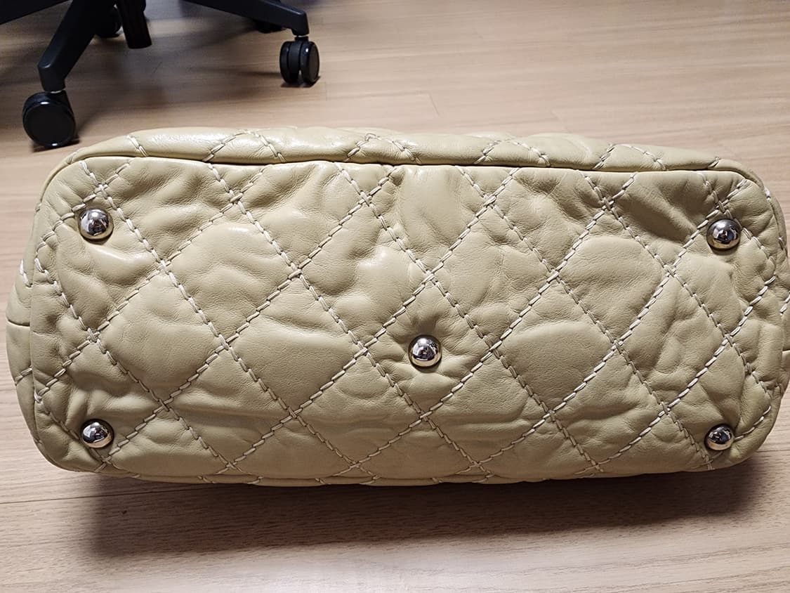 샤넬 와일드 스티치 숄더백 상품이미지3