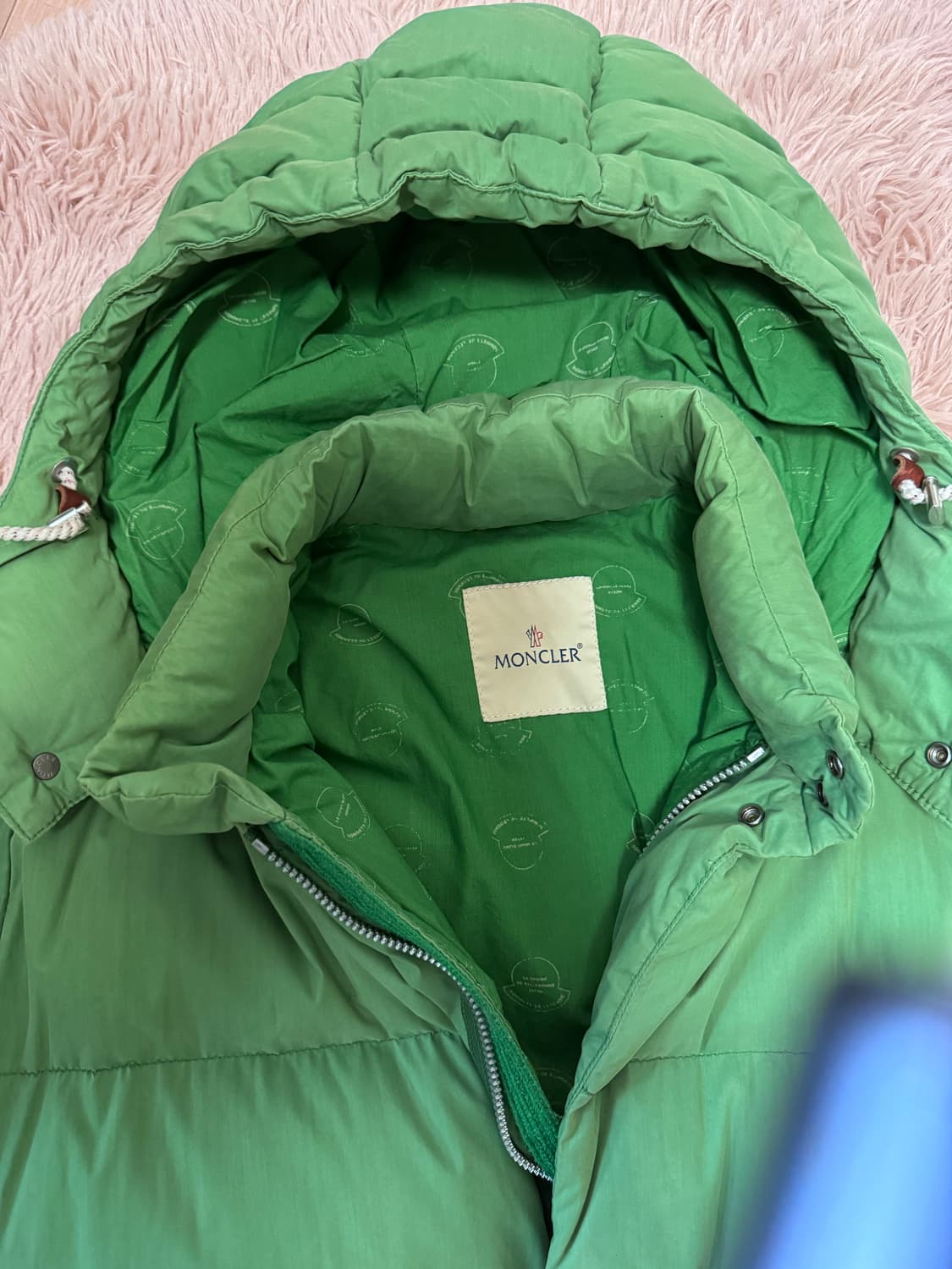 몽클레어 비즈빔 보로시리 패딩 3사이즈 상품이미지2