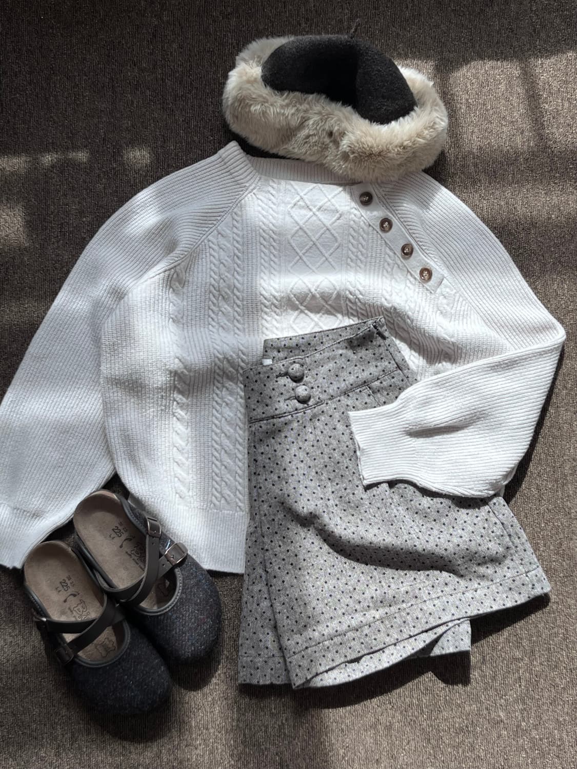 Vintage 사선 단추 스퀘어넥 오버핏 니트 상품이미지9