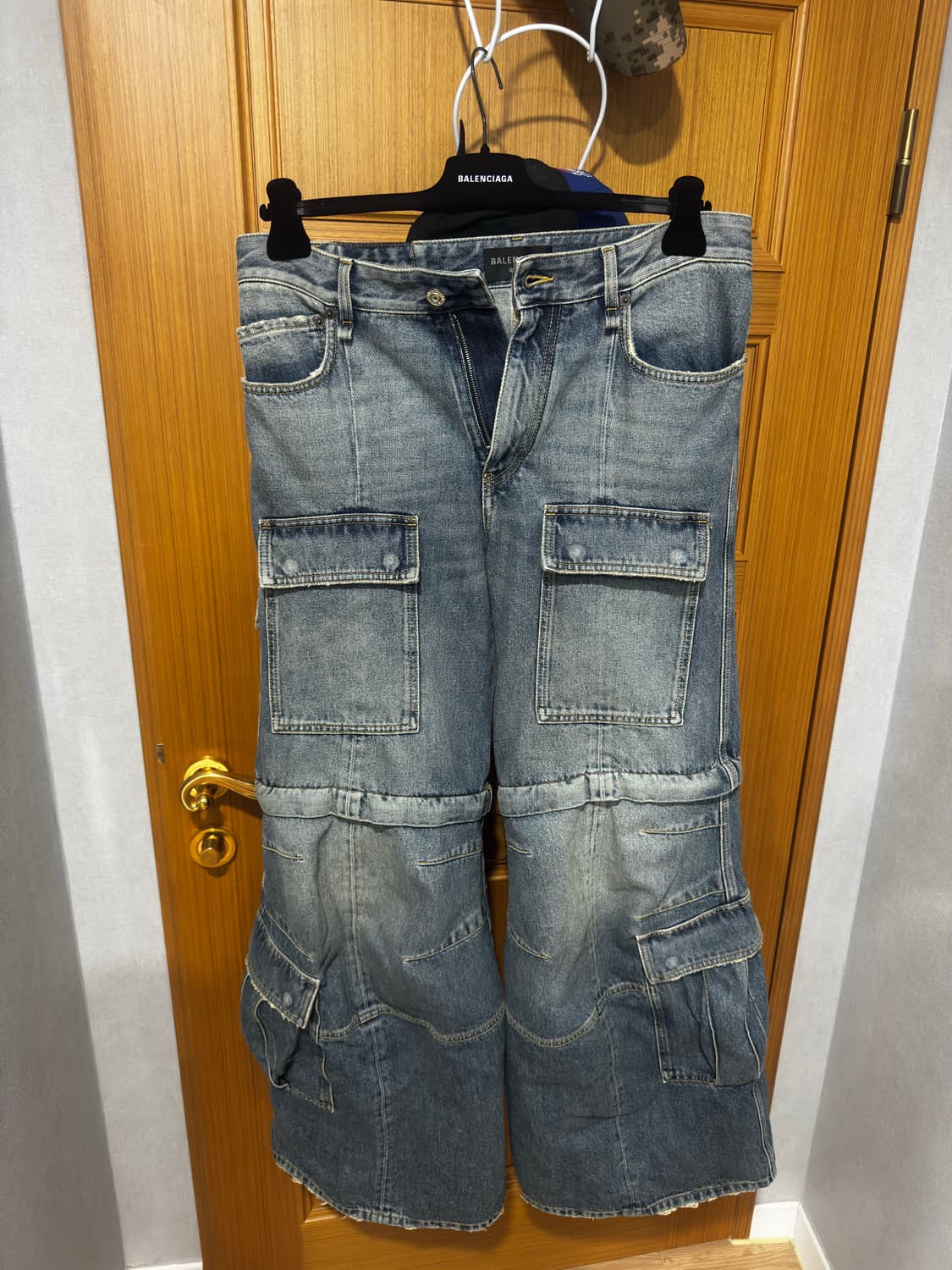 발렌시아가 플레어 카고 데님 상품이미지1