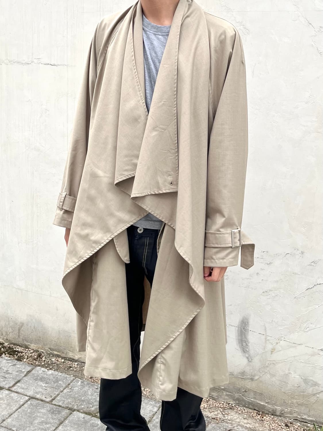 노아이디 블랙 드레이핑 트렌치 코트 상품이미지1