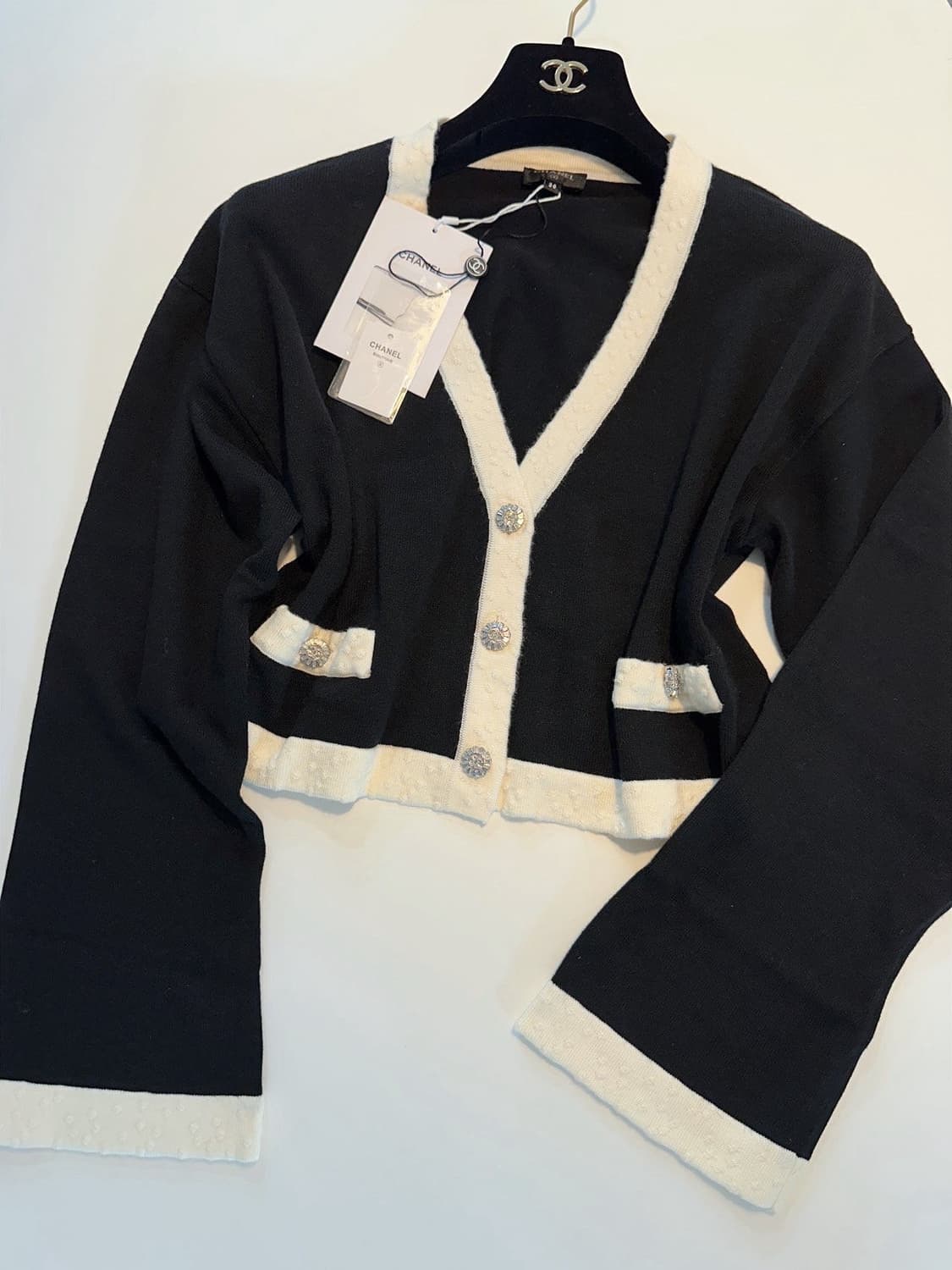 (새상품)샤넬 가디건 상품이미지2