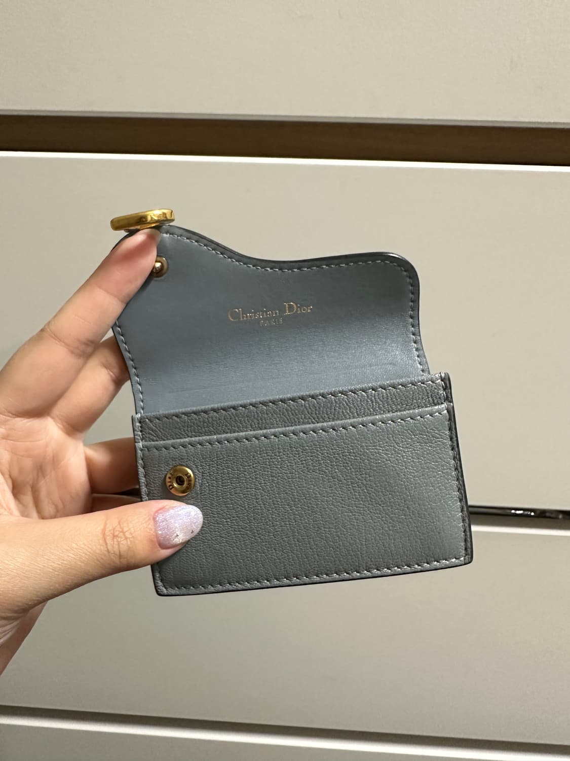 디올 디올 새들 플랩 카드지갑 블루그레이 상품이미지7