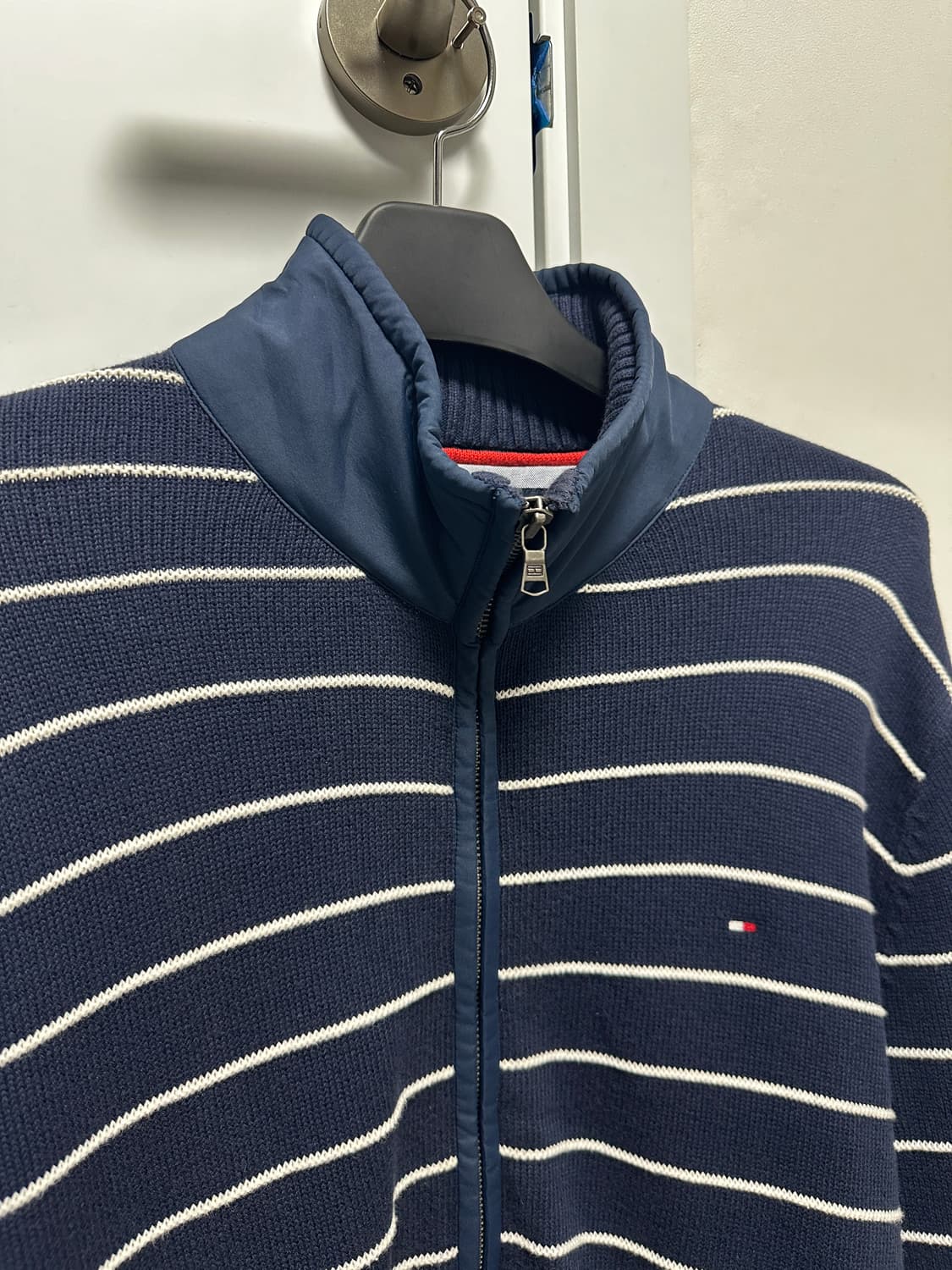 타미힐피거 스트라이프 남성 니트 집업 상품이미지4