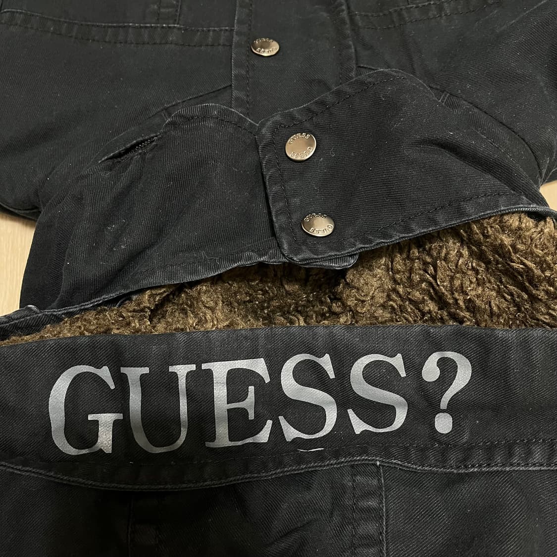 게스 GUESS 여성 쿼드포켓 양털 내피 후드 야상 점퍼 S(90) 상품이미지7