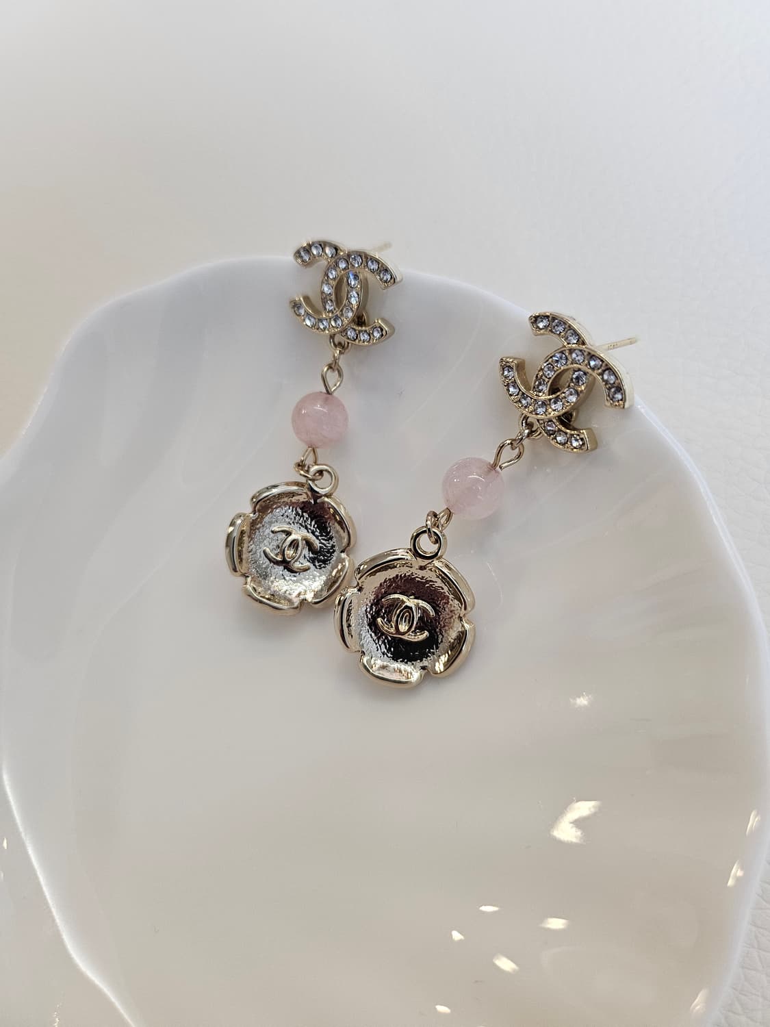 샤넬 핑크플라워 큐빅CC 드롭귀걸이  업사이클링 상품이미지4