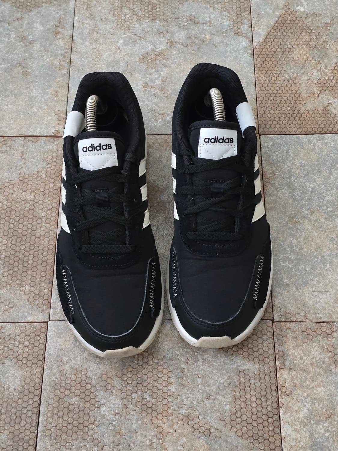 (240)아디다스 레트로 런 코어 블랙 상품이미지2