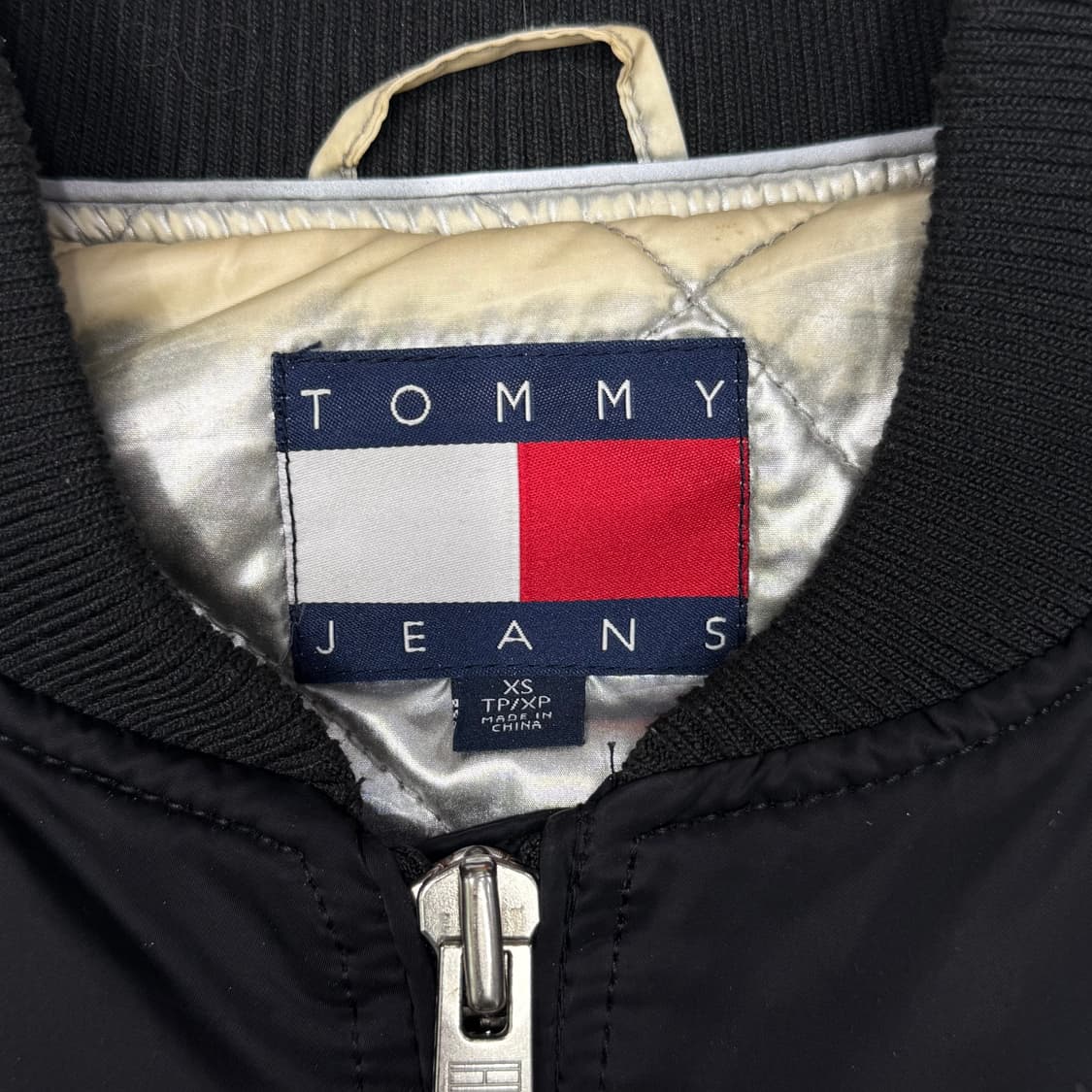 [XS] 타미힐피거 빅로고 크롭 점퍼 상품이미지5