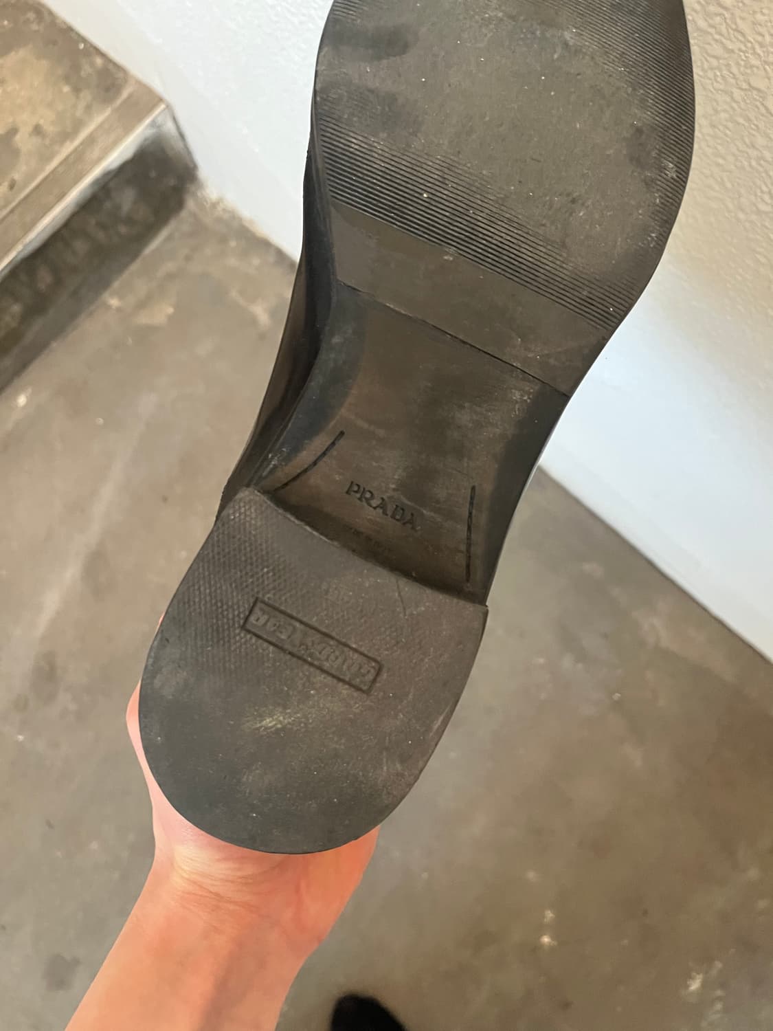 prada 레더 윙팁 스퀘어토 더비 슈즈 상품이미지8