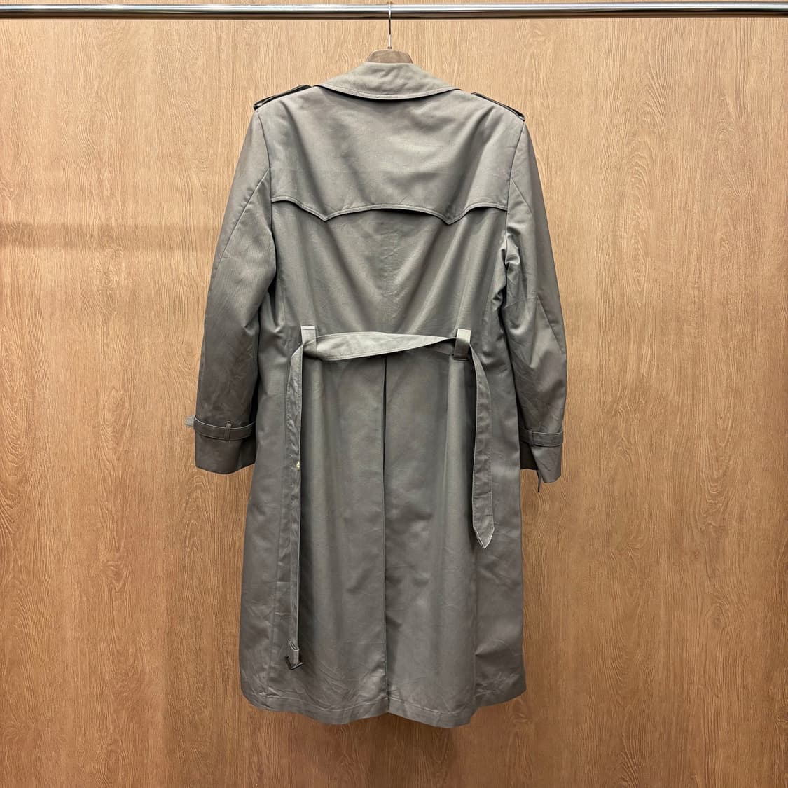 크리스찬 디올 트렌치 코트 소매 스트랩 더블 브레스티드 디테일 그레이 상품이미지3
