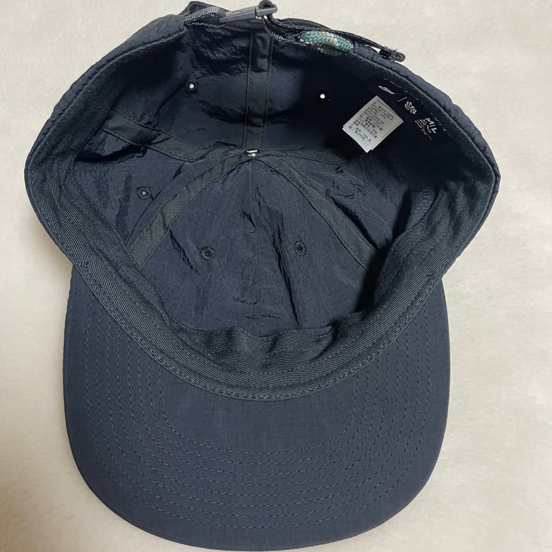 1+1 나이키 클럽 언스트럭처 플랫빌 아웃도어 캡(블랙+올리브) 상품이미지7