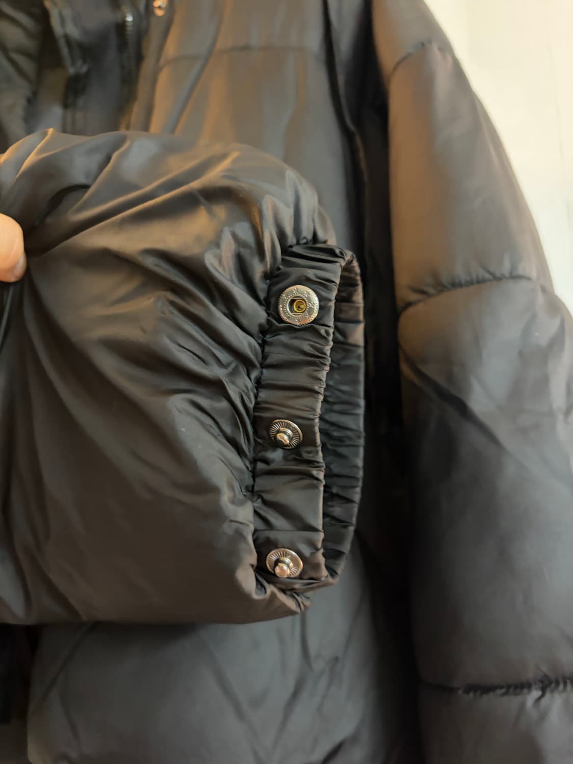 론론 후디 숏 패딩 판매 상품이미지2