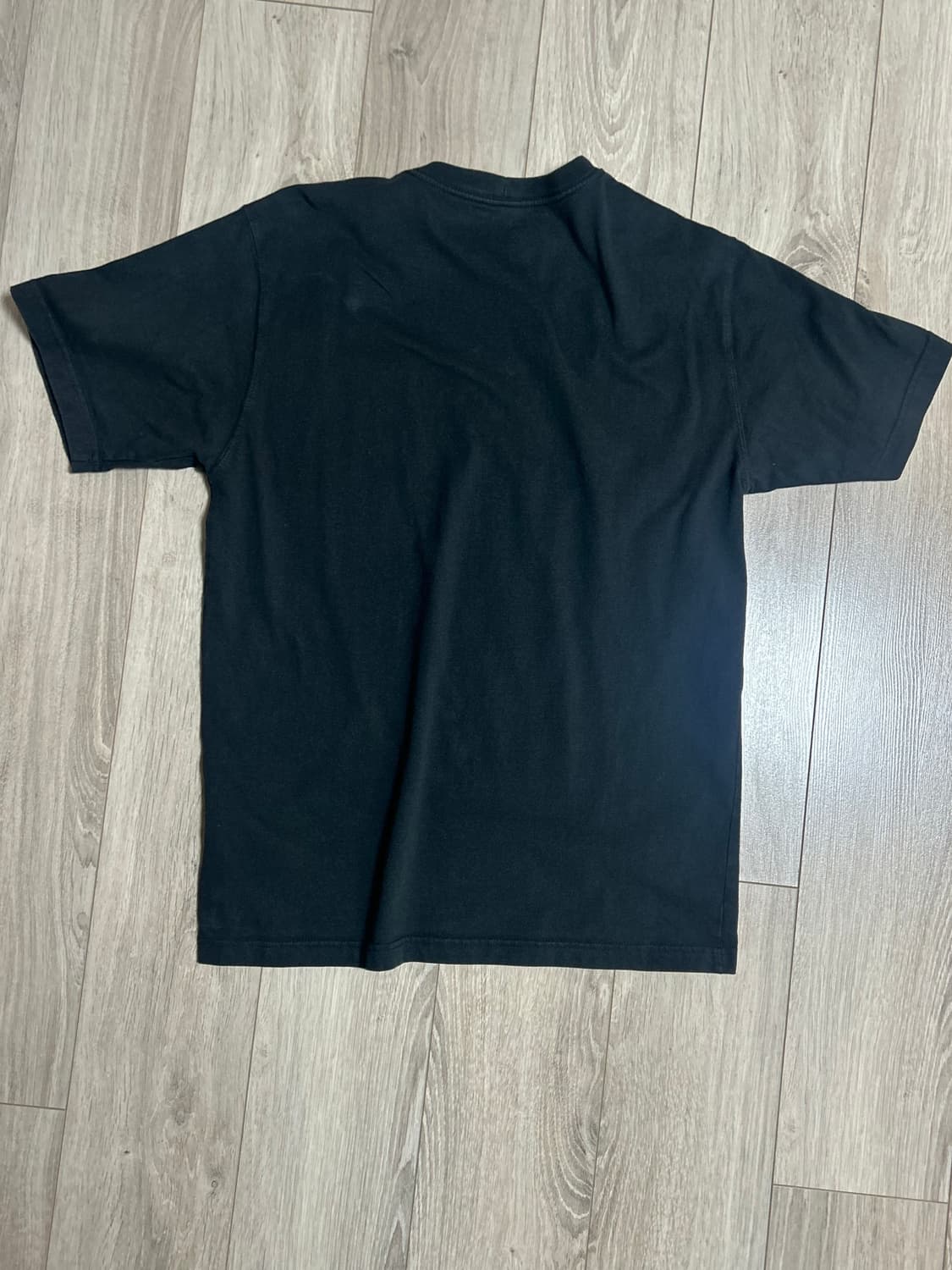 칼하트 루즈핏 포켓 블랙 티셔츠 상품이미지2