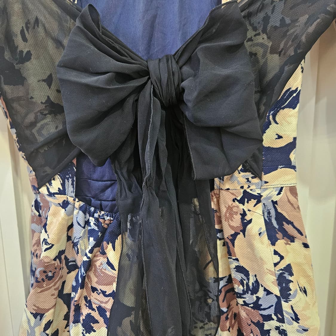 릴리브라운(Lily Brown) 플라워 자가드 리본 원피스 상품이미지5