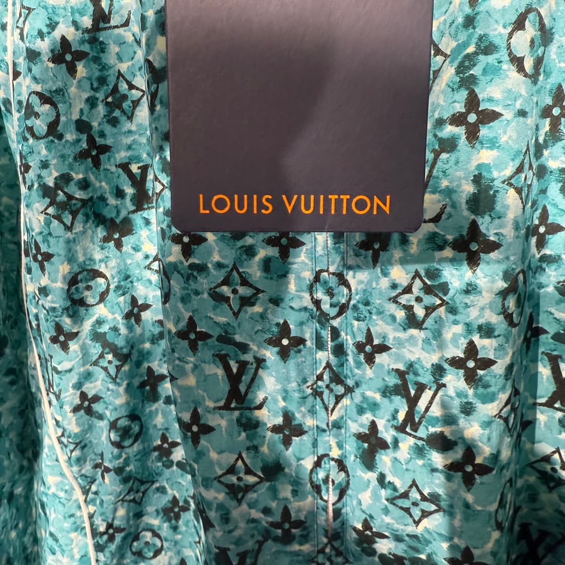 [새상품/115] [새상품] 루이비통 모노그램 포인틸리즘 윈드브레이커 상품이미지4