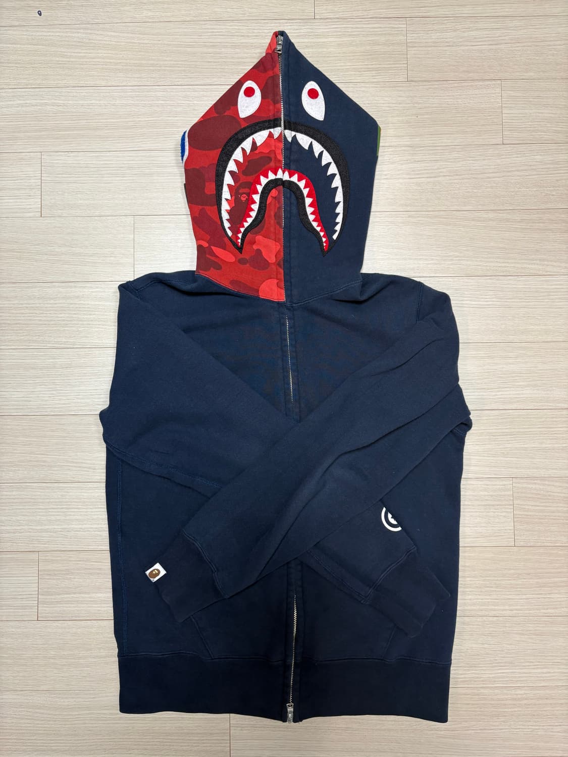 베이프 네이비 x 레드 카모 샤크 후드집업 M 상품이미지3