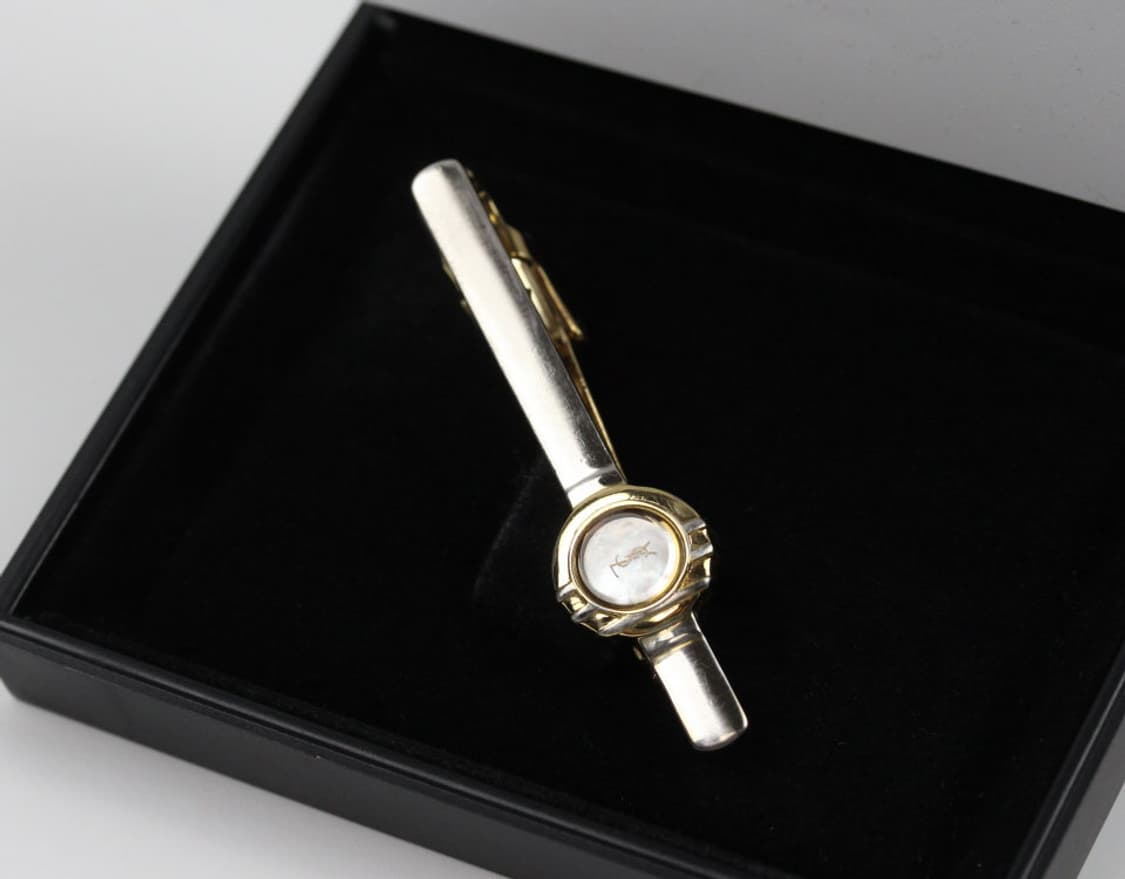 입생로랑 B+등급 5.3cm 천연자개 남자 명품 넥타이핀 상품이미지1