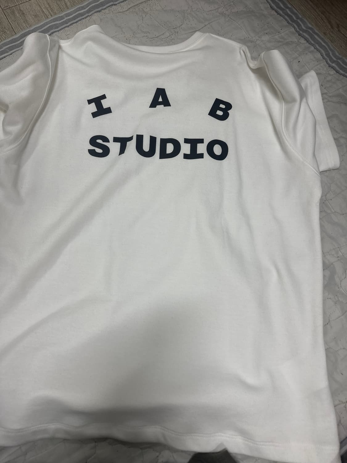 아이앱 티셔츠 화이트 상품이미지2