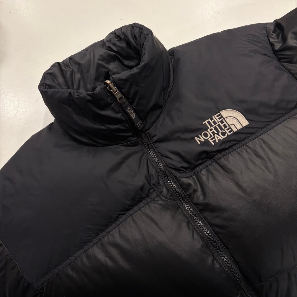 [95] 노스페이스 700 다운 블랙 패딩 점퍼 B877 상품이미지3