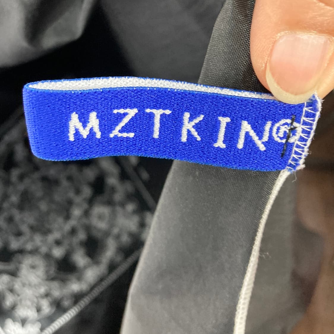 MZTKIN 자수 쇼퍼백 가방 블랙  상품이미지5