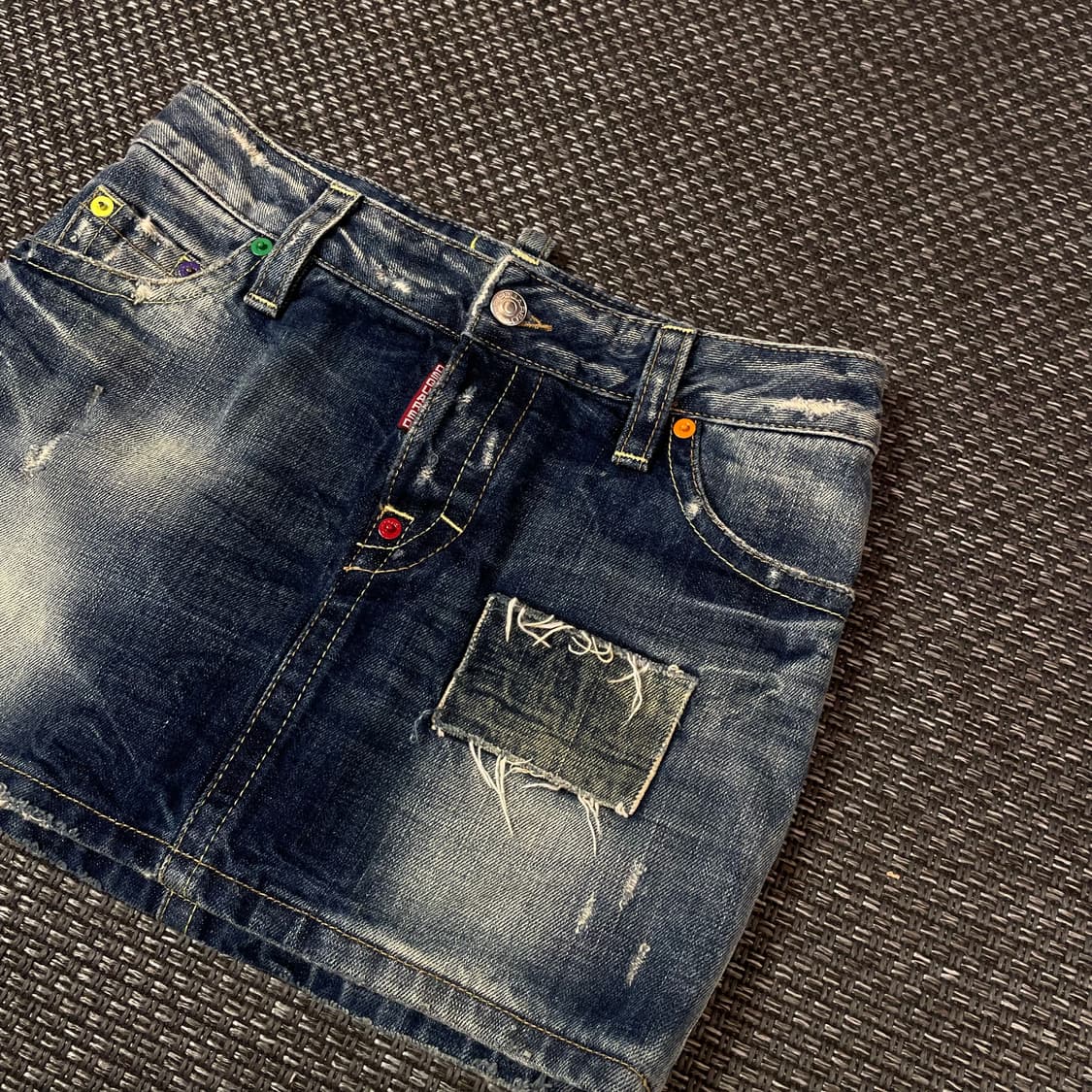 (28) 디스퀘어드2 빈티지 데미지 단추포인트 미니 스커트 상품이미지4