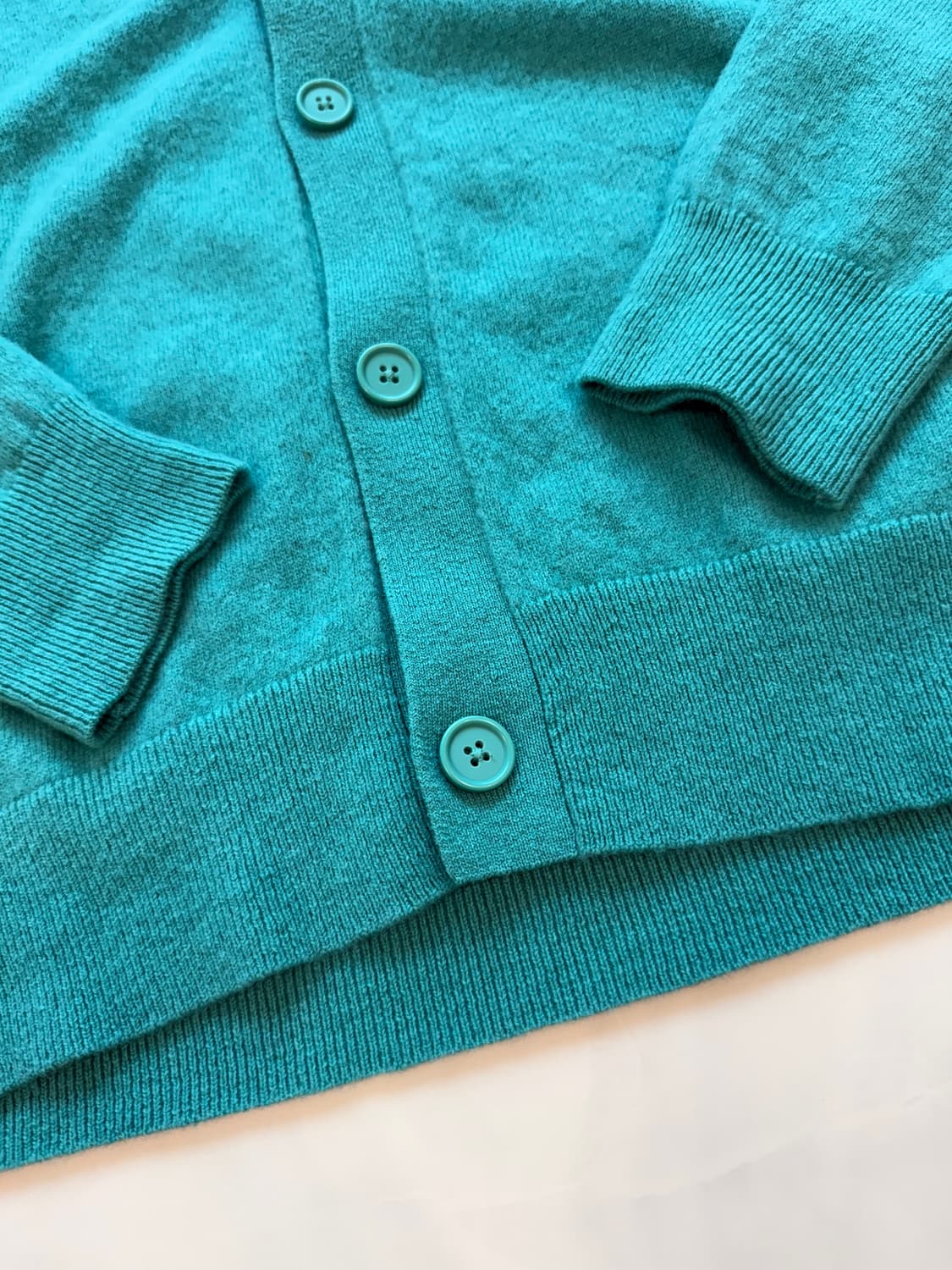 아크네스튜디오 100울 V넥 니트 가디건 L(100-105) 상품이미지5