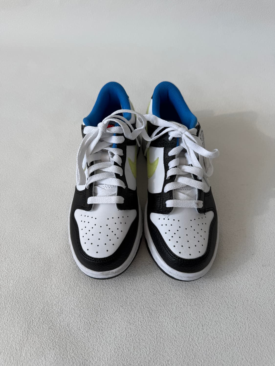 [240]나이키(NIKE) 흰검형 덩크 로우 상품이미지3