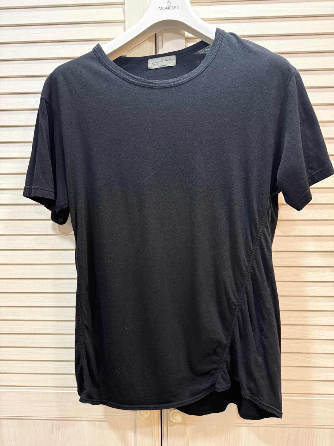 요지 야마모토 사선절개 주름 반팔티 상품이미지1