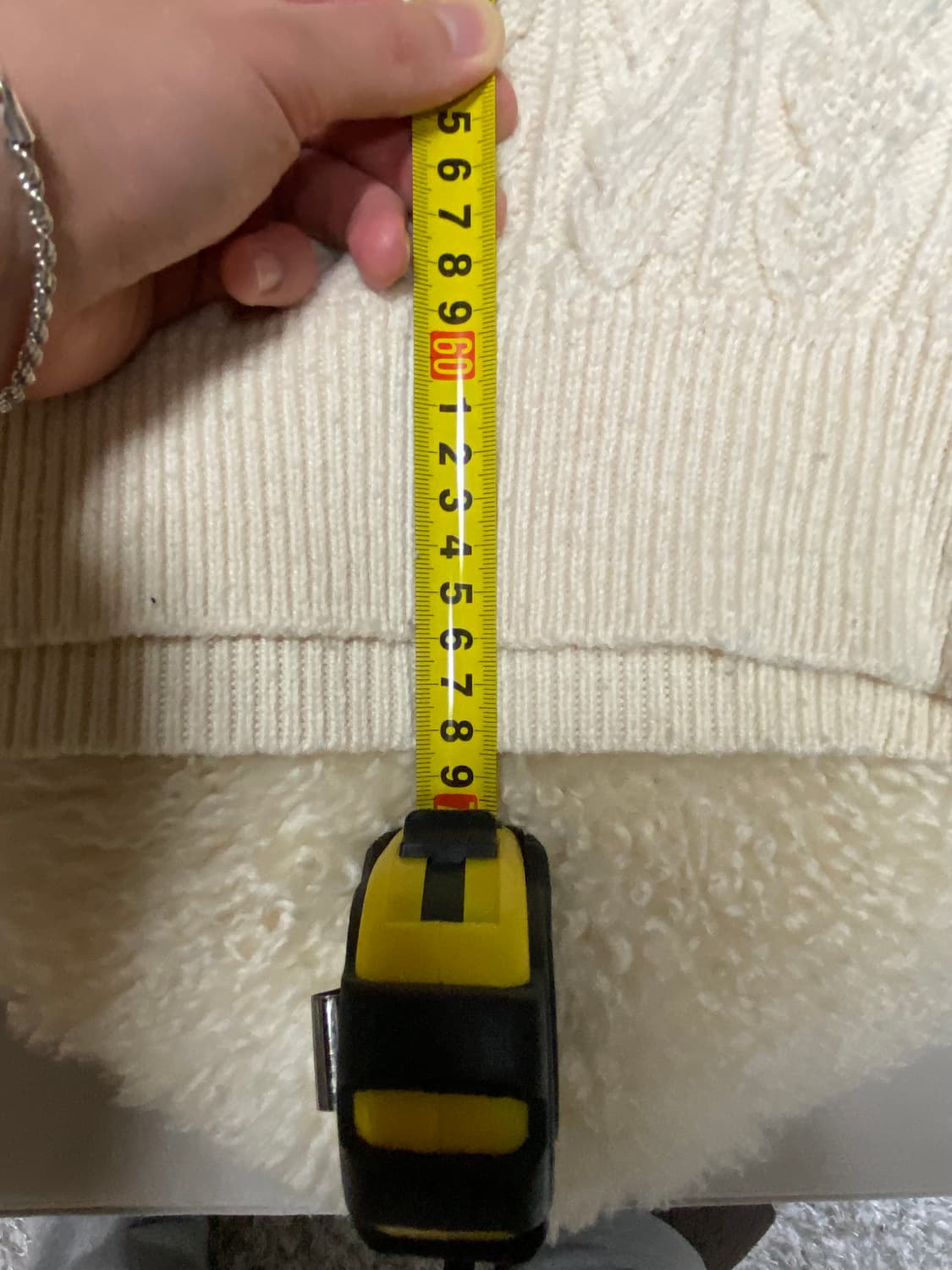 유니클로 니트 XL 세 개에 12000 원. 상품이미지7